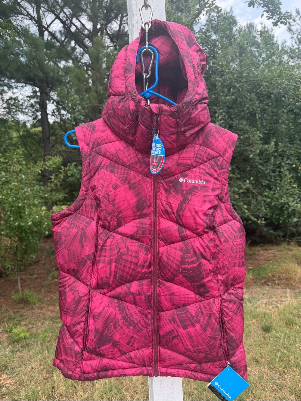 NWT Columbia Women's Pike Lake Hooded Vest - Marionberry, Size Large
